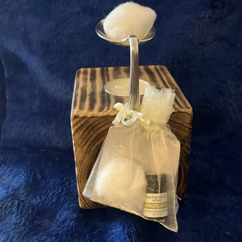 NWT Essential Oil Diffuser